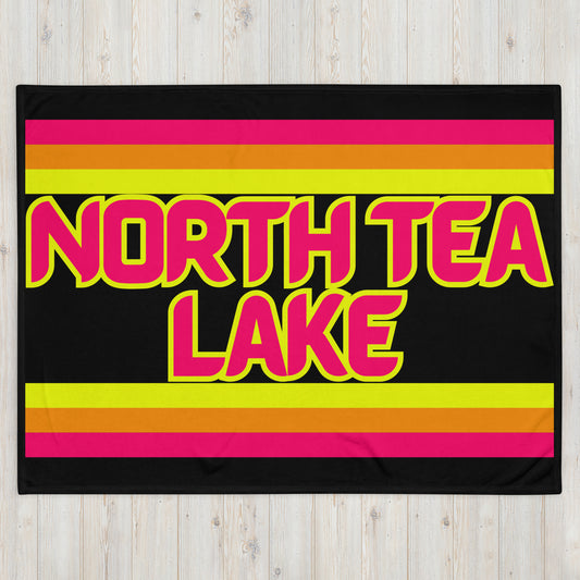 North Tea Lake - Throw Blanket