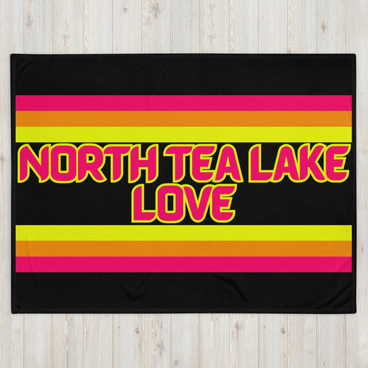 North Tea Lake Love - Throw Blanket