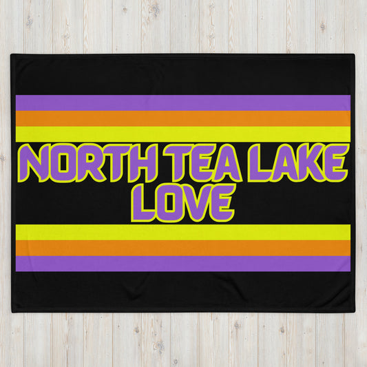 North Tea Lake Love - Throw Blanket